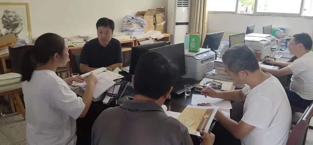 支教團(tuán)在沿河三中開(kāi)展教研活動(dòng).jpg